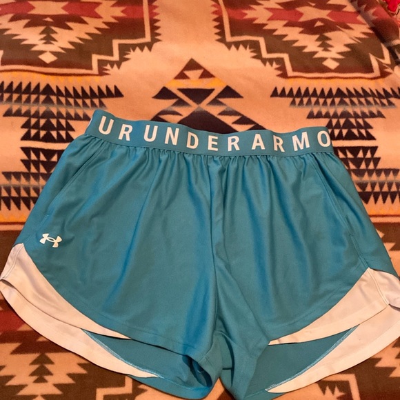 Under Armour Shorts - Picture 1 of 3